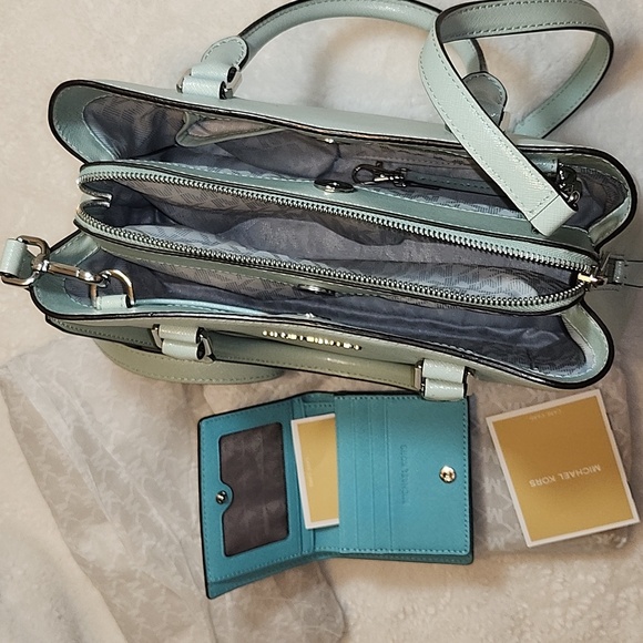 NWOT Michael Kors Benning Mint Leather Satchel W/ Wallet - Picture 15 of 16